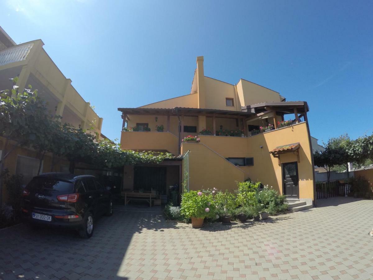 Апартаменты Apartman Koralj Пула Экстерьер фото
