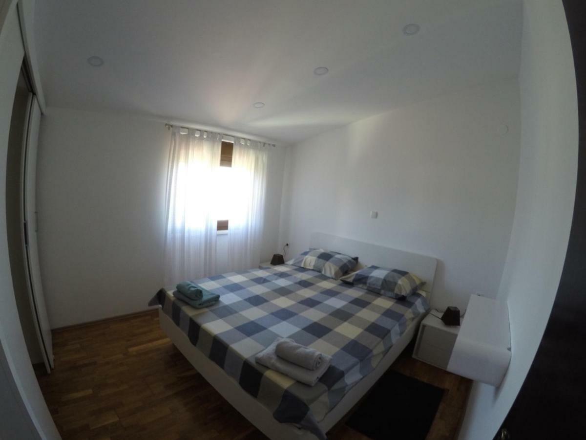 Апартаменты Apartman Koralj Пула Экстерьер фото